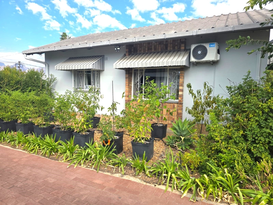 2 Bedroom Property for Sale in Paarl North Western Cape